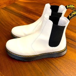 Dr. Marten Dorris Chelsea Boot - white size 8